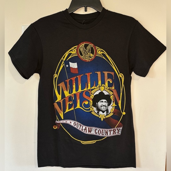 Zion Men’s Willie Nelson Black Graphic Tshirt NWT Size Small - Picture 1 of 3